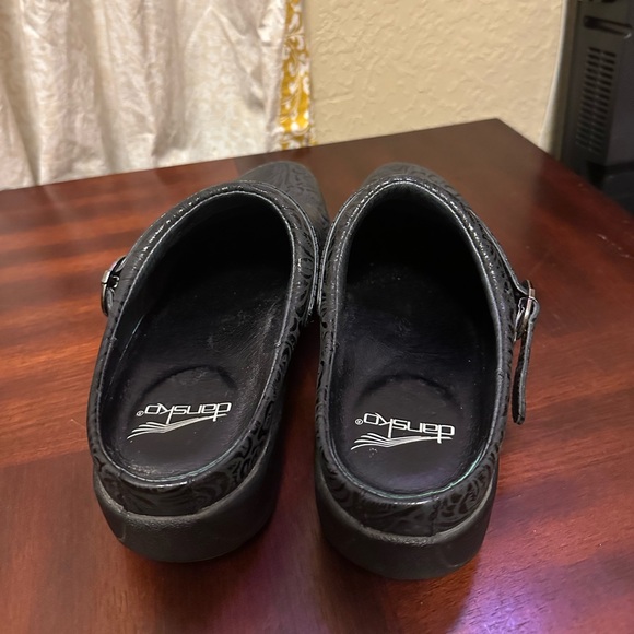 DANSKO XP Women's Black Leather Tooled Clogs Shoes Size EU 39/US 9 - Picture 5 of 6